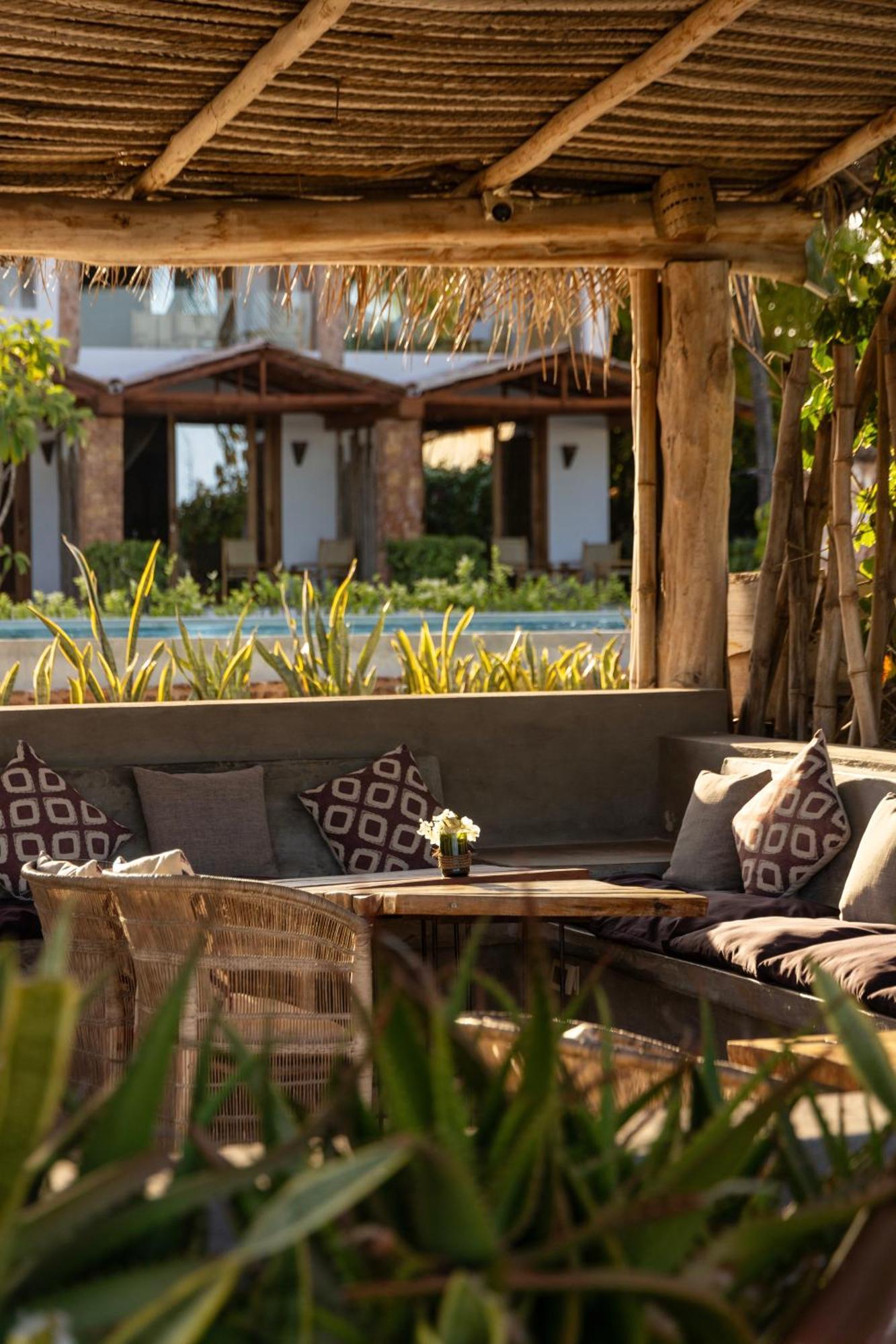 Mvuvi Boutique Resort Kiwengwa  Exteriör bild